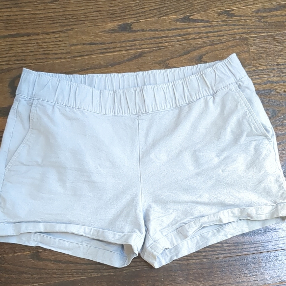 Women's Tan Shorts